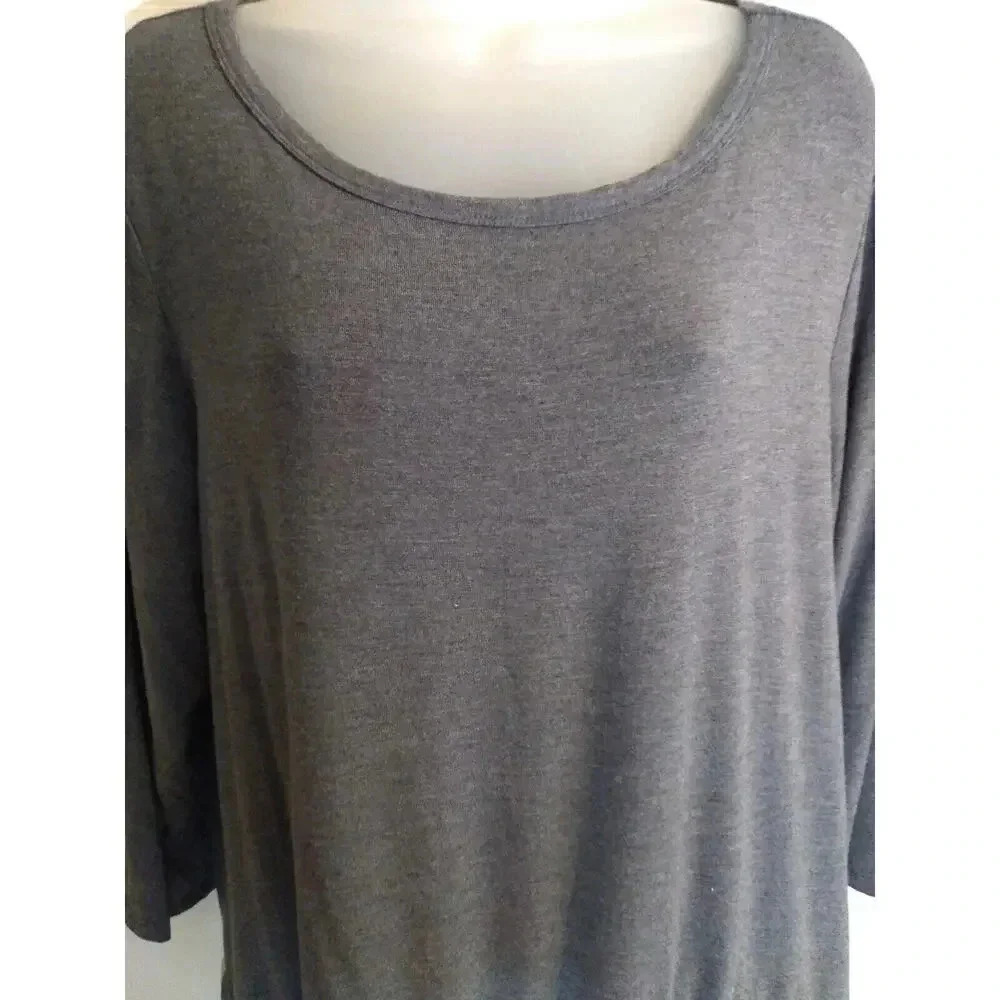 Annabelle Top Gray Ruffled Hem Stretch Sz 2XL Bust 44 Length 32 - Picture 2 of 10